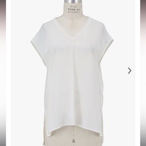 Escada Neroda Off-White 100% Silk V-Neck Cap Sleeve Blouse